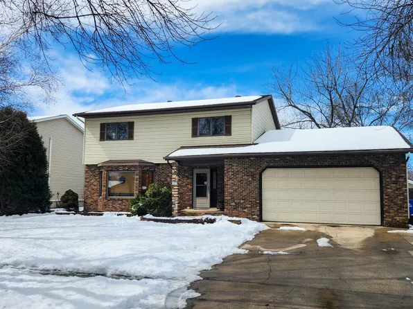 1937 19th St S, Fargo, ND 58103