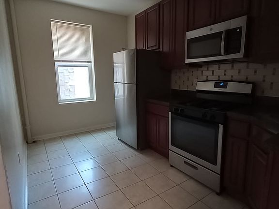 3rd image of 25-27 Sherman Ave #21A