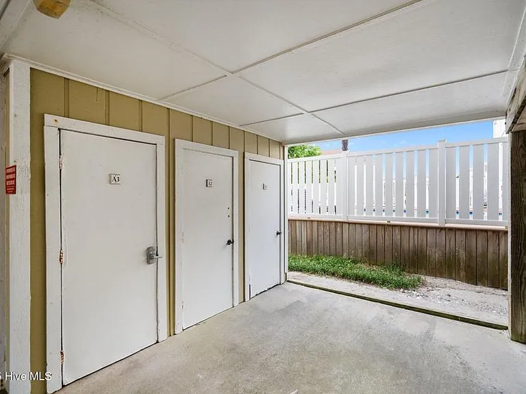 1503 Carolina Beach Ave N #2A — Photo 26