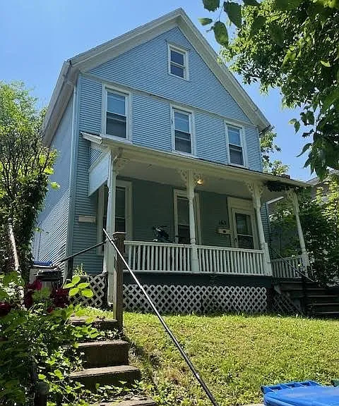 165 Benton St — Photo 2