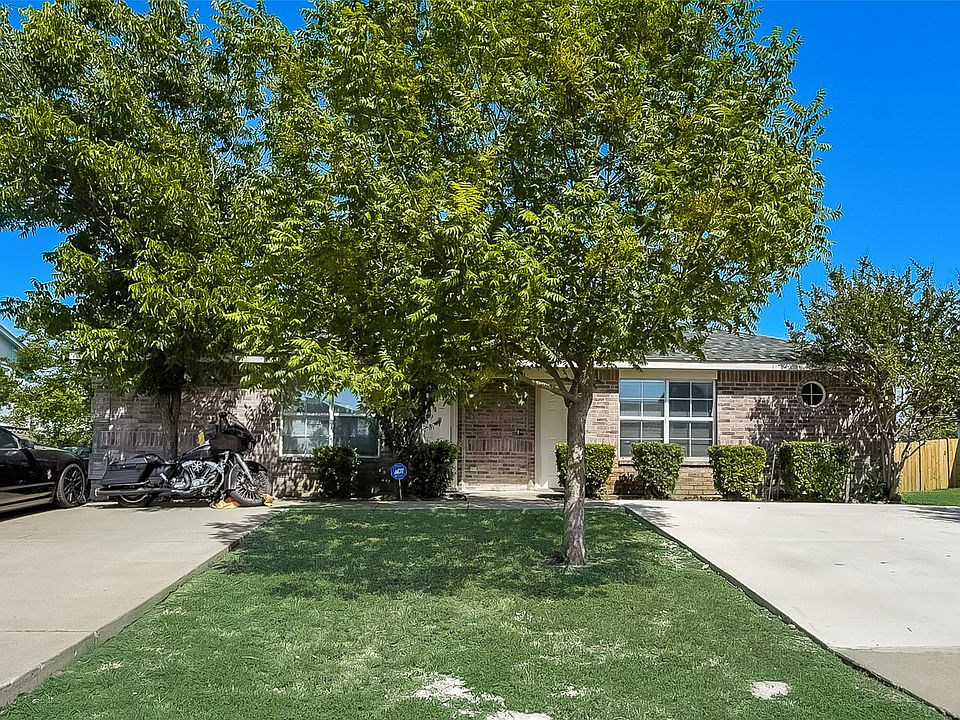 1st image of 303 Kings Way Dr #B