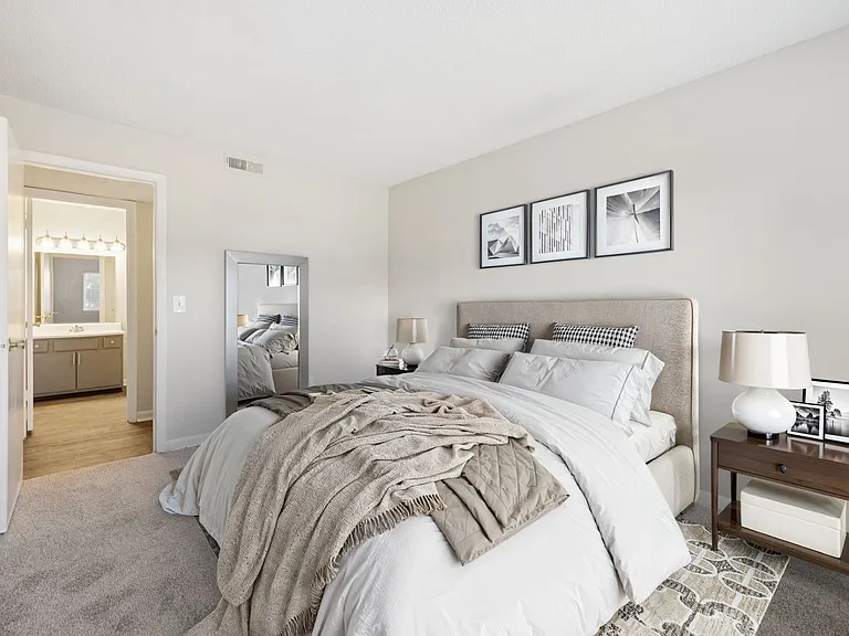 Shea - 2 Bed / 2 Bath - 1,092 Sq.Ft.