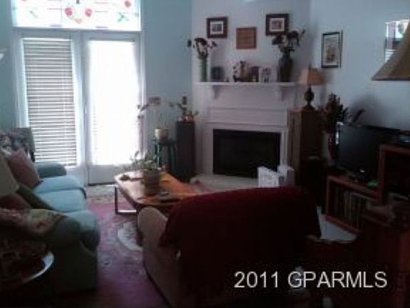 4th image of 502 Persimmon Pl