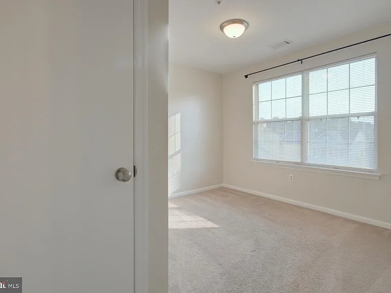 2813 31st Ave — Photo 20