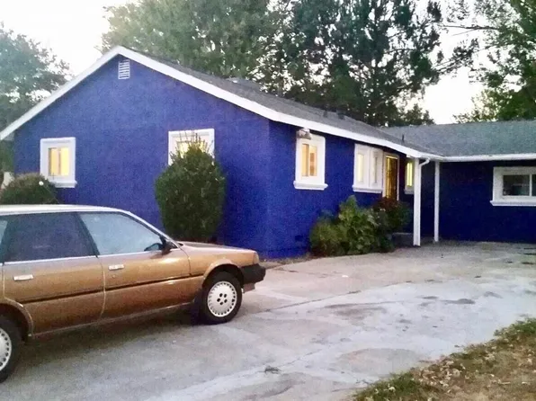 6470 Hogan Dr, Sacramento, CA 95822