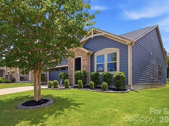 3rd image of 12628 Heath Grove Dr