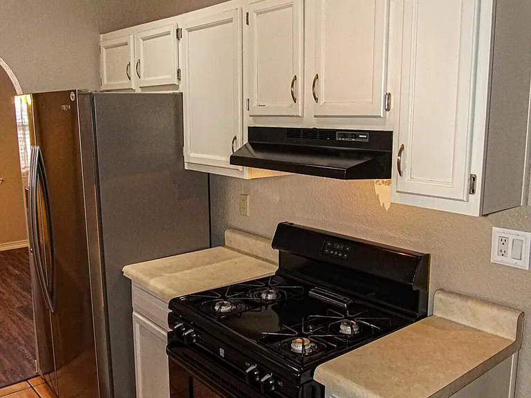 4553 Gen Maloney Cir — Photo 7