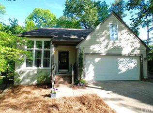 116 McIntire Ln, Cary, NC 27513