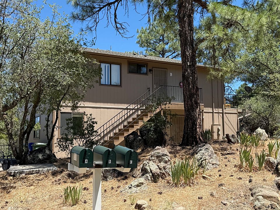 1st image of 108 San Carlos Rd APT A
