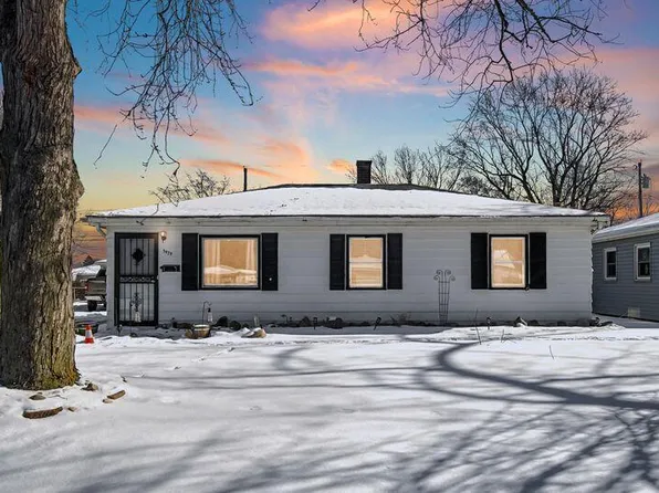 3979 Howard St, Hobart, IN 46342