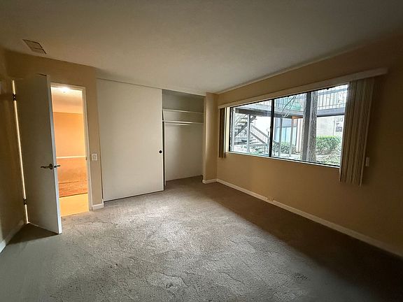 2nd image of 658 Woodside Sierra Unit 1
