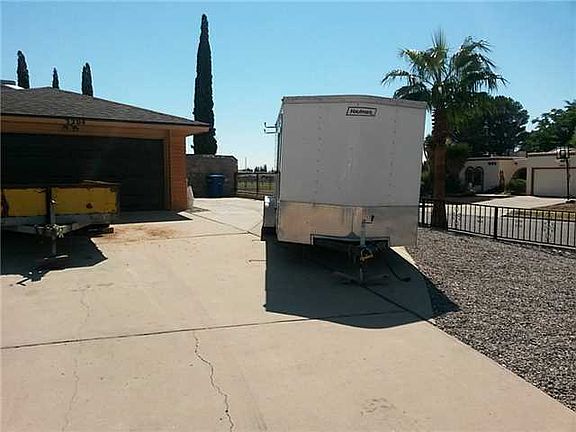 3rd image of 3204 Nederland Ln
