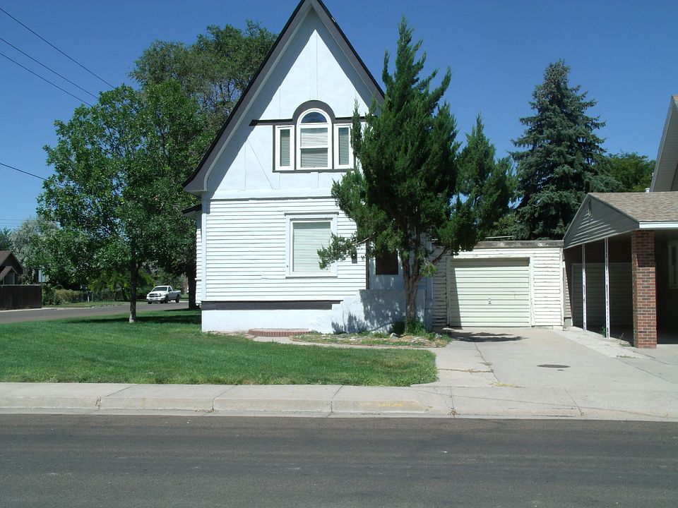 1st image of 222 W 7th St