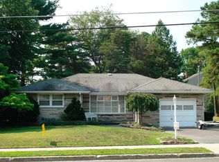 105 Crest Ave, Berlin, NJ 08009