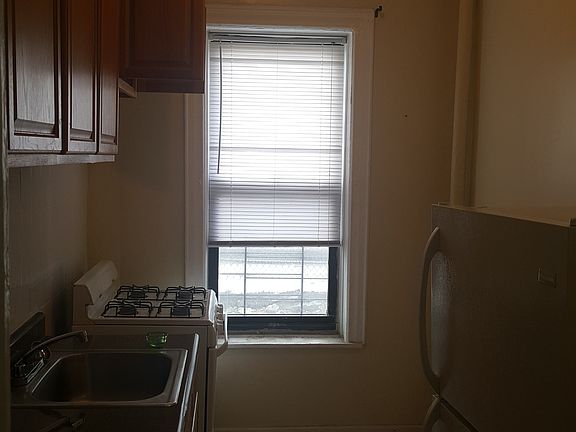 2nd image of 200 Sterling St