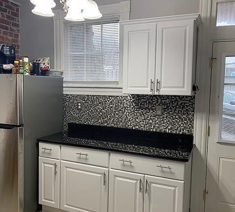 3rd image of 1 N Robinson St APT B