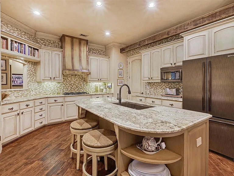 2305 Barton Creek Blvd #29 — Photo 9