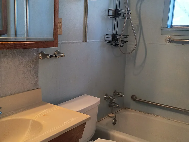 5907 Windham Ave — Photo 9