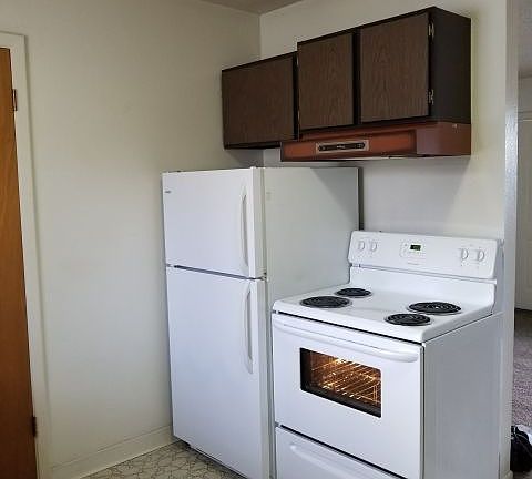 5th image of 2020 Alderson Ave APT 8