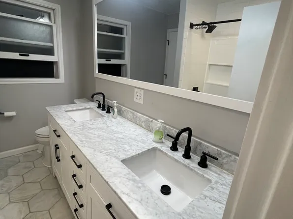 5965 Teakwood Dr, Greendale, WI 53129