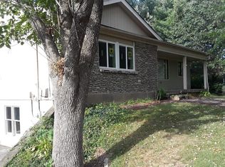 3809 Briar Ridge Rd, La Grange, KY 40031