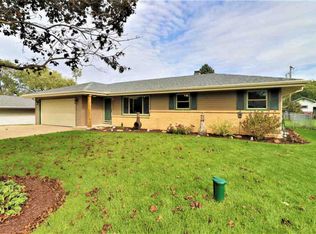 1861 Schell Dr, Rockford, IL 61109