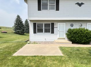 2095 Radford Rd #1, Dubuque, IA 52002