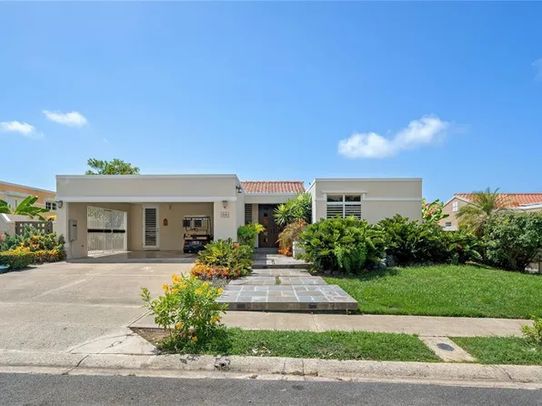 56 Palma Reales Playera, Humacao, PR 00791
