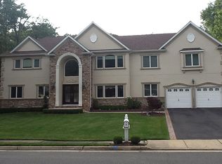 5 Brunswick Dr, Morganville, NJ 07751