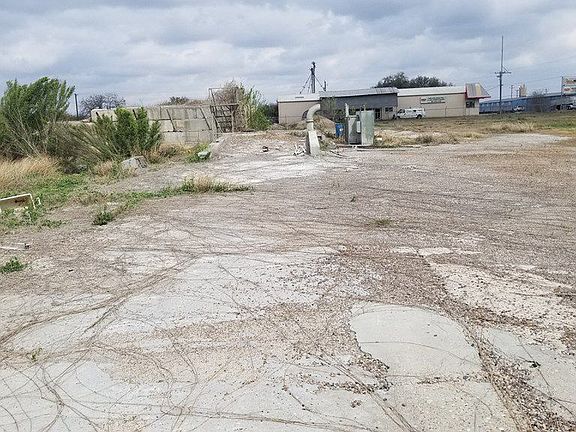 5th image of 2168 S Highway 181 Byp