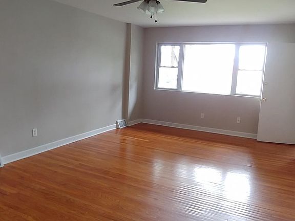 2nd image of 7239 Haverford Ave #1