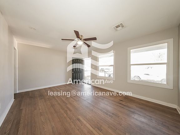 1146671_003_living_room_3.jpg