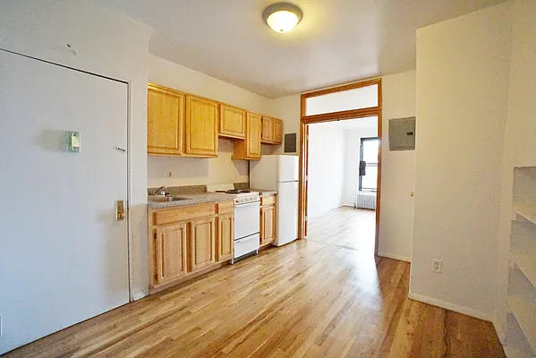 Rented by Best Apartments North Inc | media 41