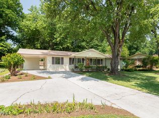 4504 Robindale Dr, Knoxville, TN 37921