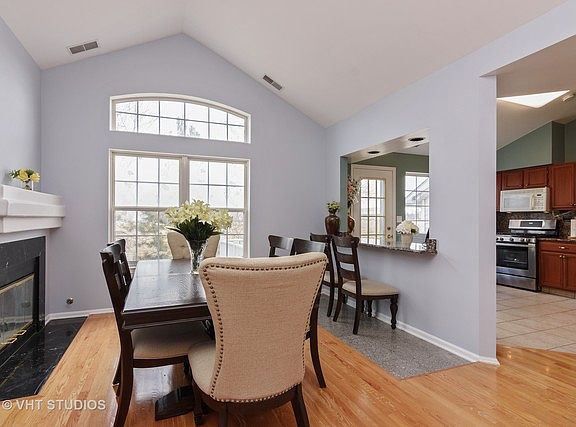 4th image of 9273 Brockton Ln
