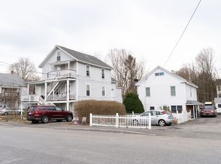 15-17 Central St, Brookfield, MA 01506