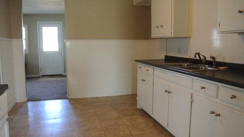 2nd image of 1210 W 24th St