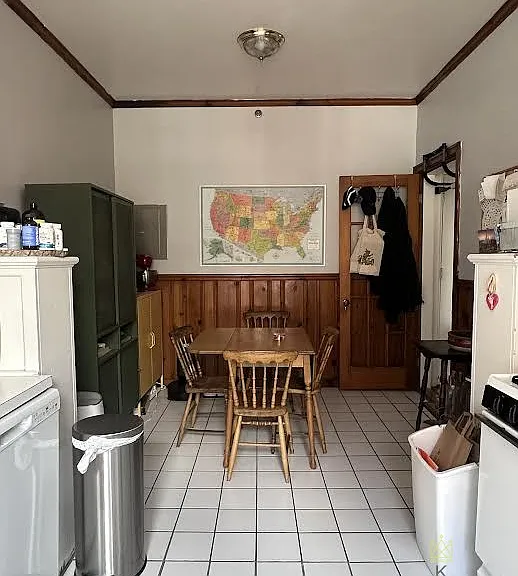 1575 Beacon St #2 — Photo 2