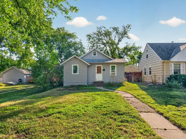2841 Blackstone Ave S, Saint Louis Park, MN 55416