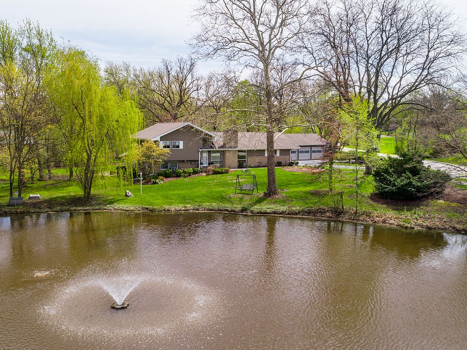 1st image of 8S025 Brenwood Dr