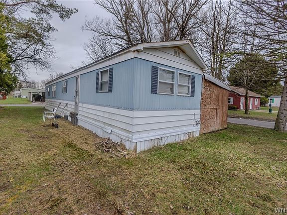 3rd image of 18 Quarry Hill Est
