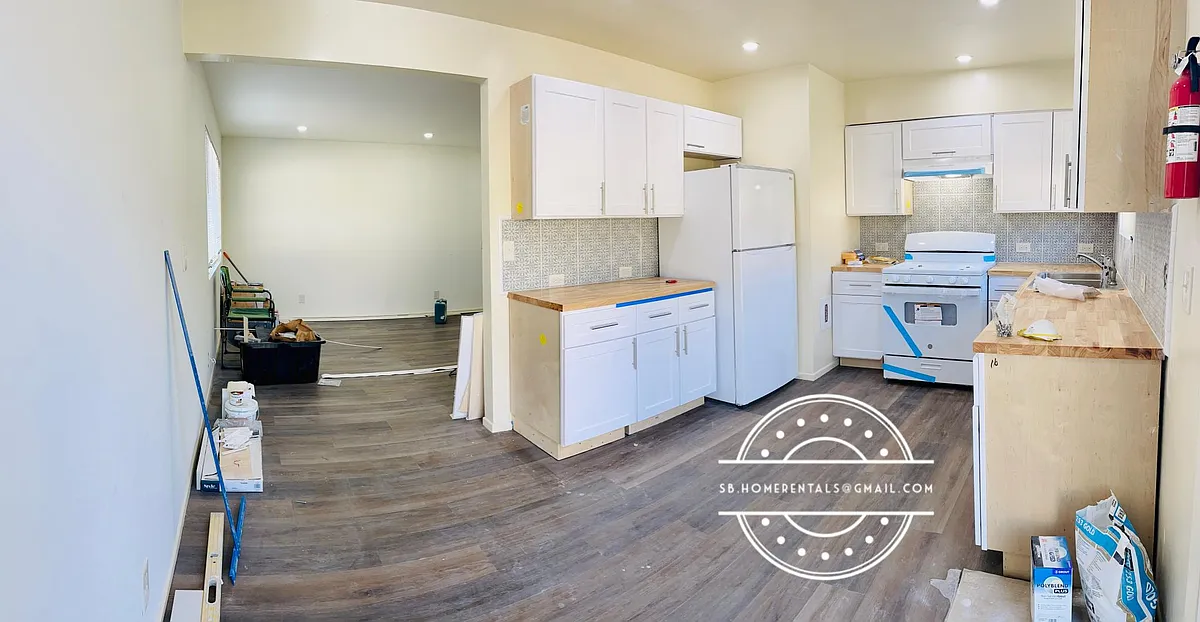 Building Photo - 522 W Gutierrez St #3