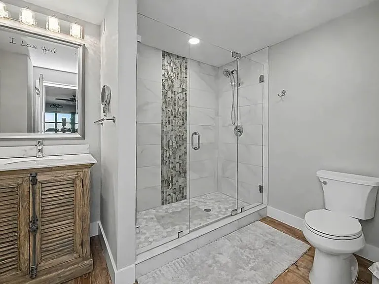 5408 Eagles Point Cir #302 — Photo 7