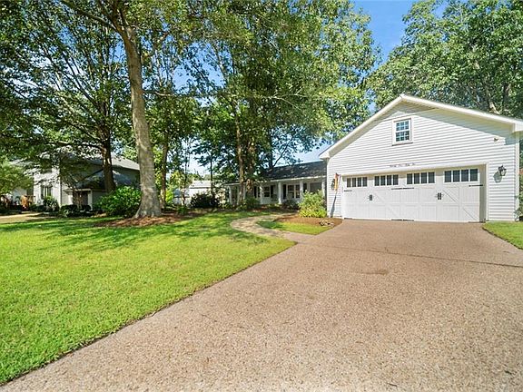3rd image of 2152 Kenwood Dr
