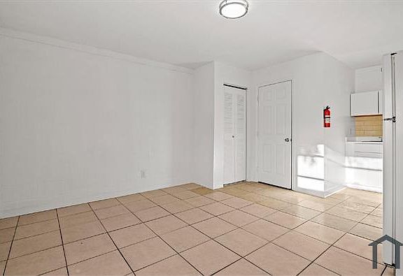 3rd image of 218 Florida Ave APT 5
