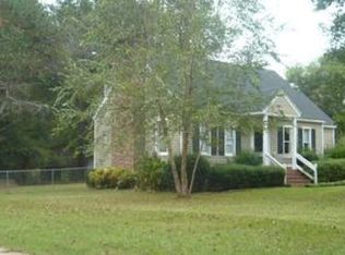 105 Vicksburg Ln, Lugoff, SC 29078