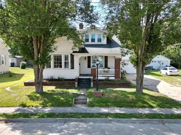 128 S Walnut St, Perryville, MO 63775