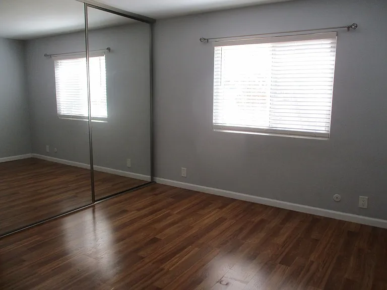 2236 Chatsworth Blvd #14 — Photo 9