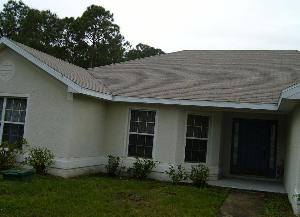 1st image of 972 Mermaid Ave SE