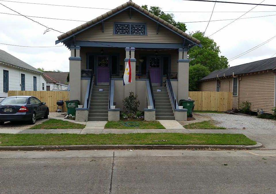 1st image of 617 Amelia St